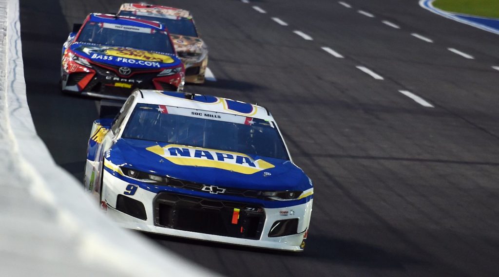 Chase Elliott leading Martin Truex, Jr. at Charlotte Motor Speedway in the 2020 Coca-Cola 600