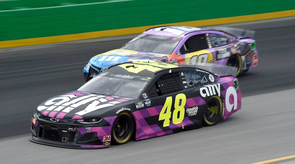 Jimmie Johnson and Kyle Busch racing at Kentucky Speedway 2020