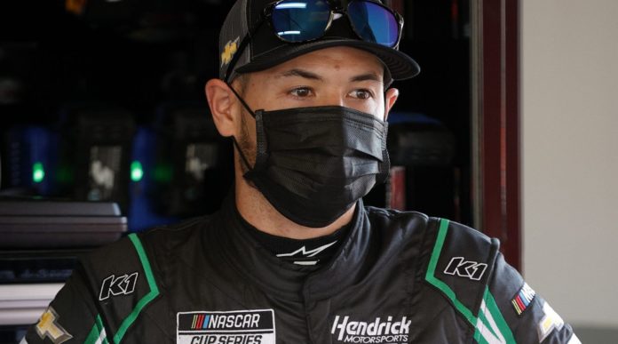 Kyle Larson in garage 2021 Daytona 500 qualifying
