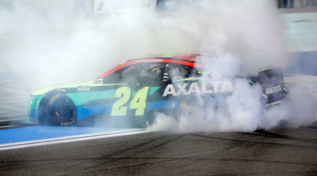 William Byron #24 Chevrolet doing a burnout after winning at Homestead-Miami Speedway in 2021
