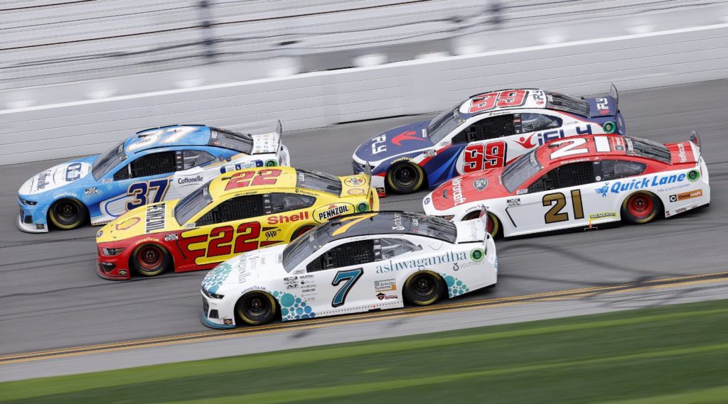 Pack racing in the 2021 Daytona 500