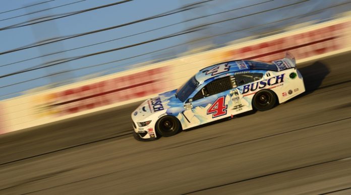 Kevin Harvick driving throwback paint scheme Busch Beer Ford at Darlington Raceway in 2020